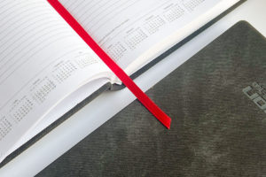 Kalendarze książkowe w oprawie Marella