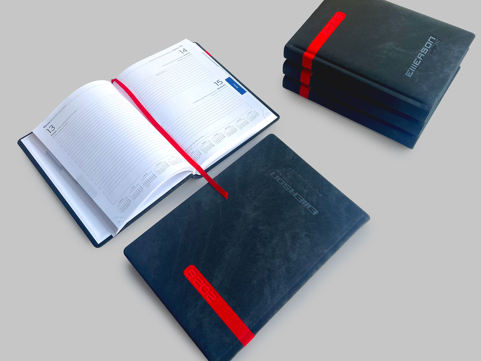 Kalendarze książkowe w oprawie Marella